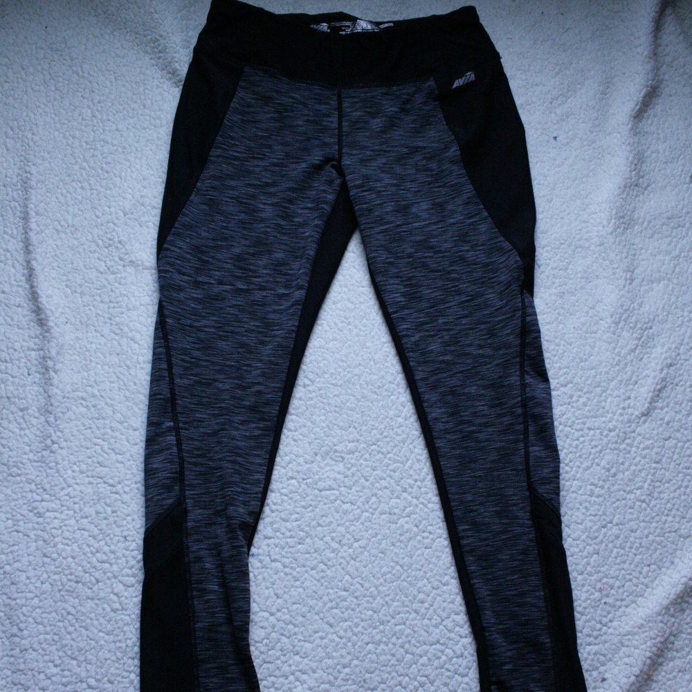 Avia Black & Gray Workout Leggings Med